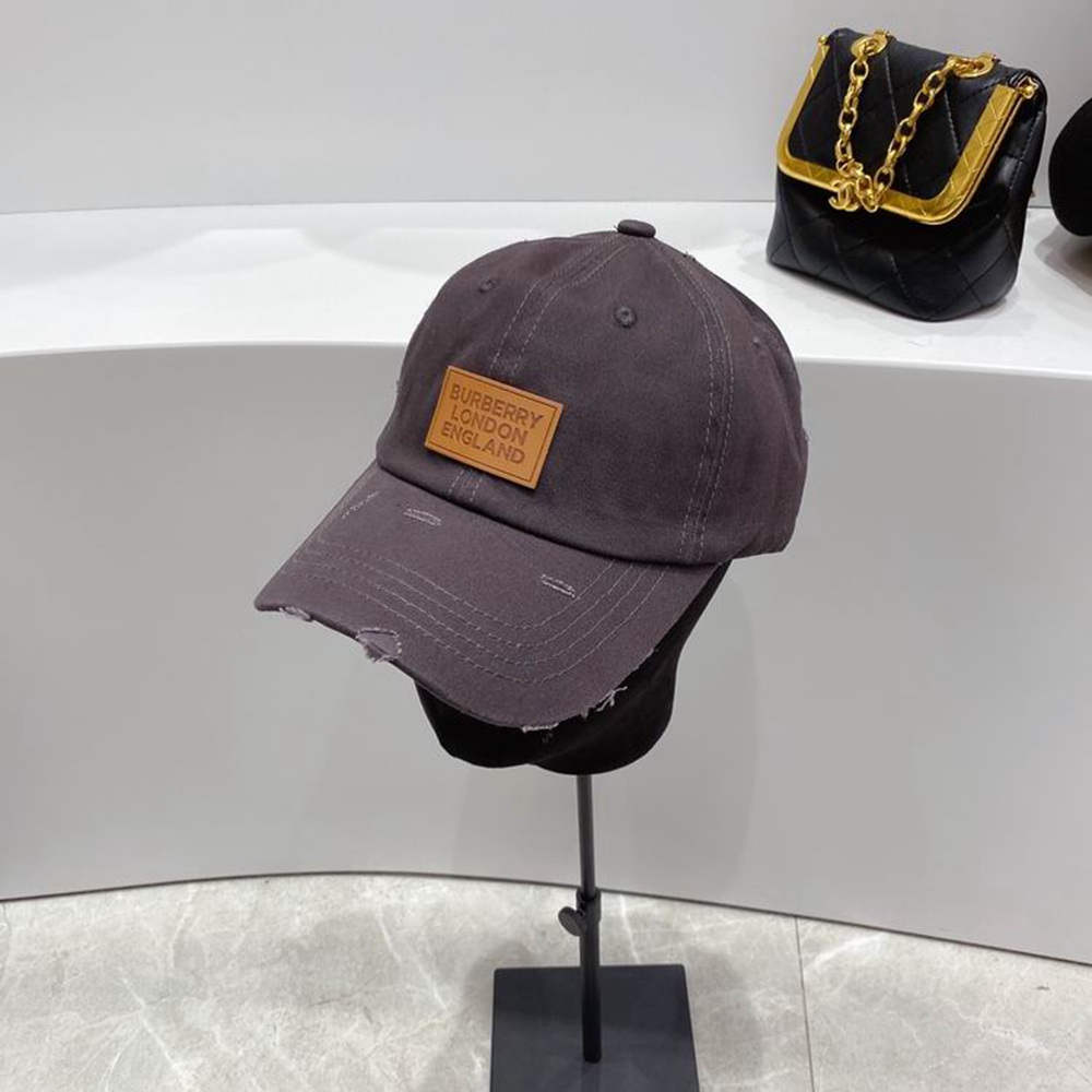 Bv*b*rry Hat